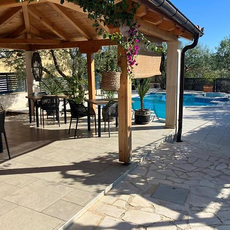 Apartments And Rooms Rogic Свети Петър Екстериор снимка